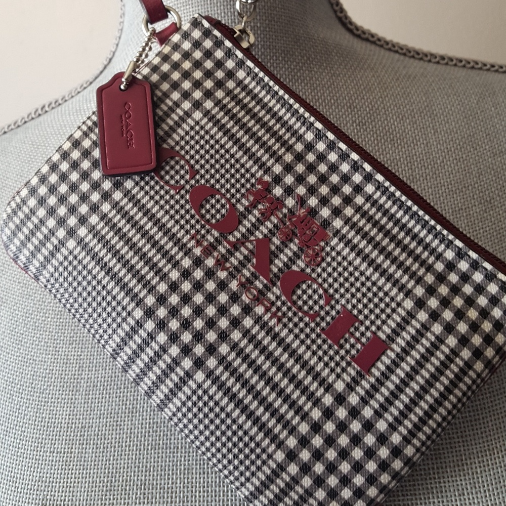 Coach Wristlet EUC